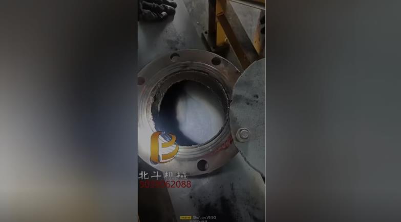 炭化機氣力輸送系統(tǒng)實現(xiàn)遠距離的輸送作業(yè)